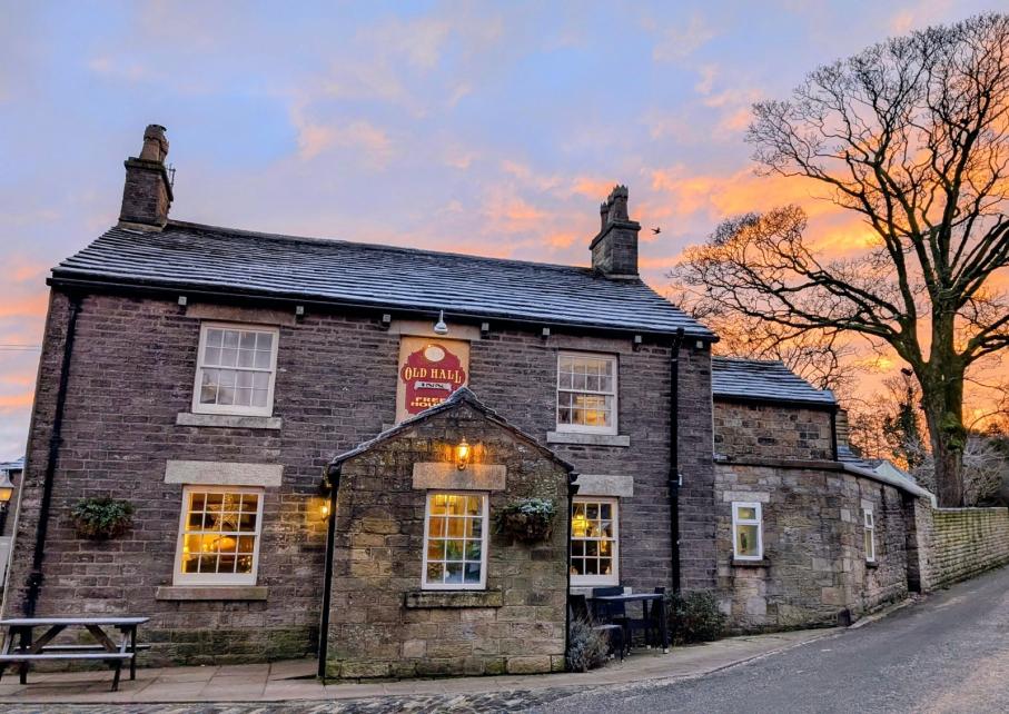 High Peak, Tameside and North East Cheshire Branch Pub of the Year Presentation