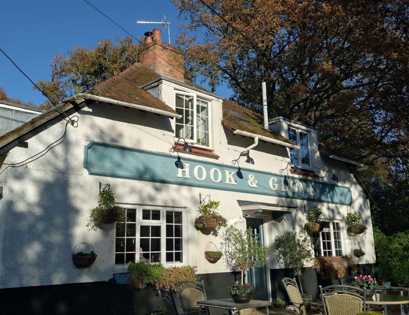 Salisbury and South Wiltshire branch social - Minibus trip to pubs in the Landford area