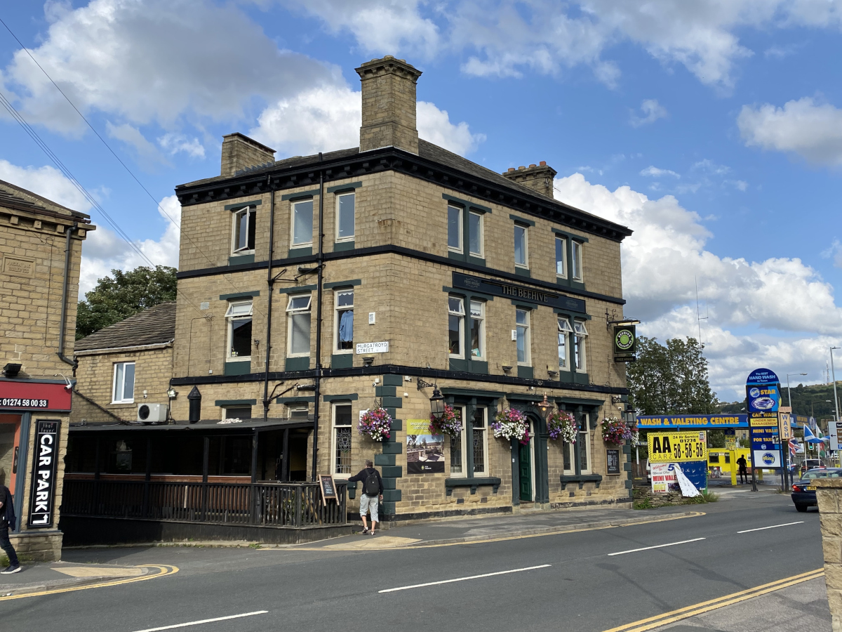 Photo from the Harrogate and Ripon branch social - Shipley & Saltaire Walkabout